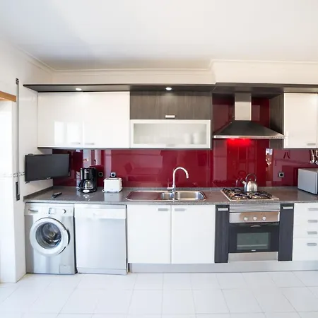 Feels Like Spacious Flat With Balcony